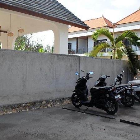 Dipenida Bali Hotel Batununggul Exterior foto
