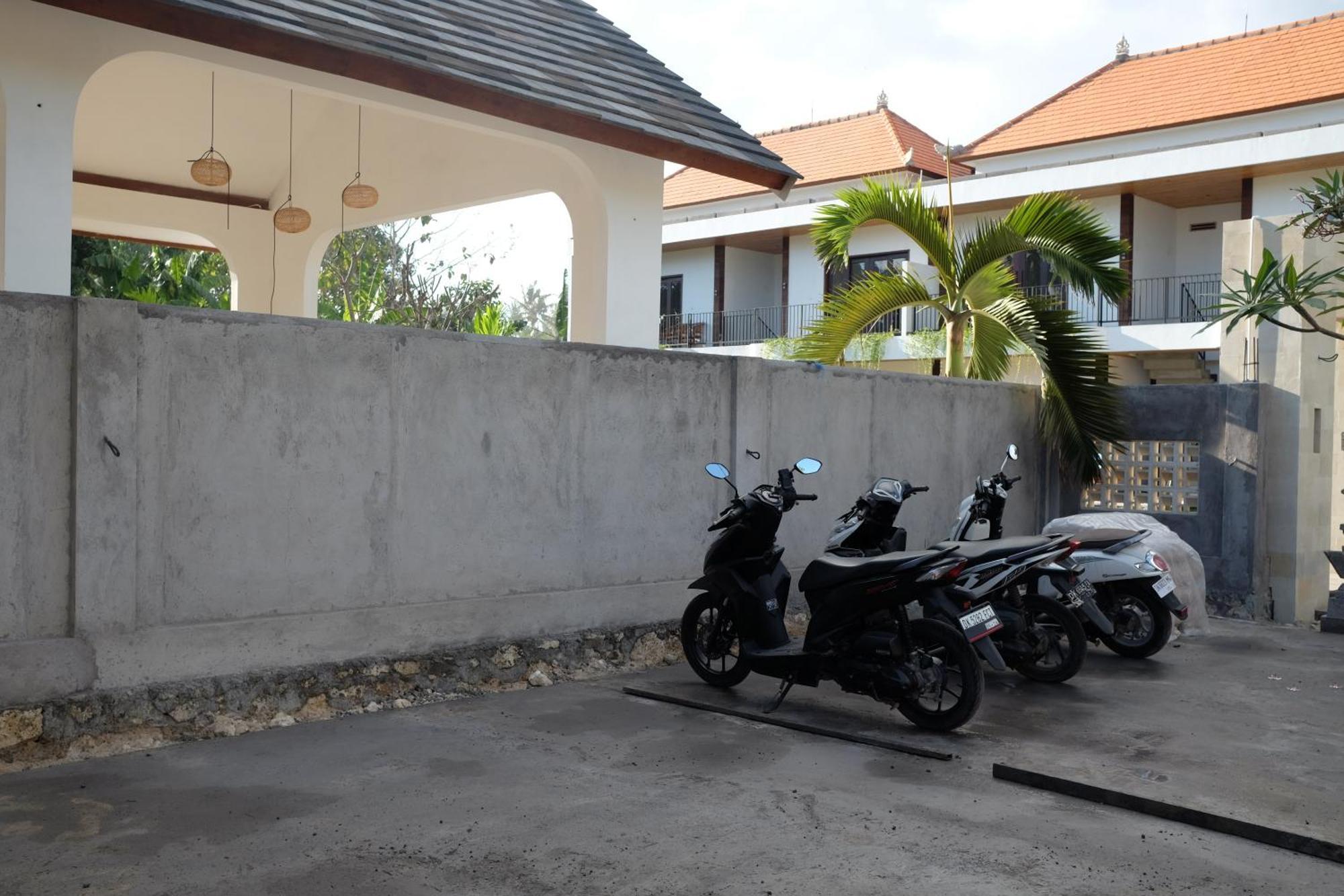 Dipenida Bali Hotel Batununggul Exterior foto