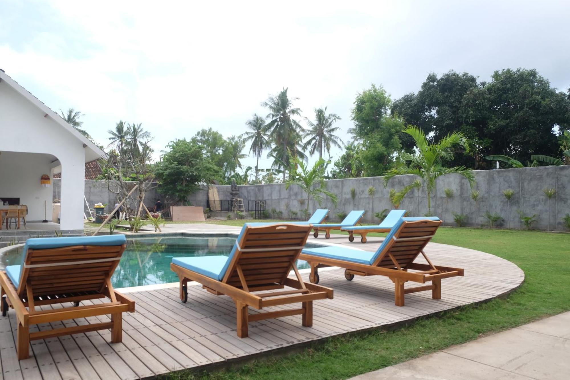 Dipenida Bali Hotel Batununggul Exterior foto