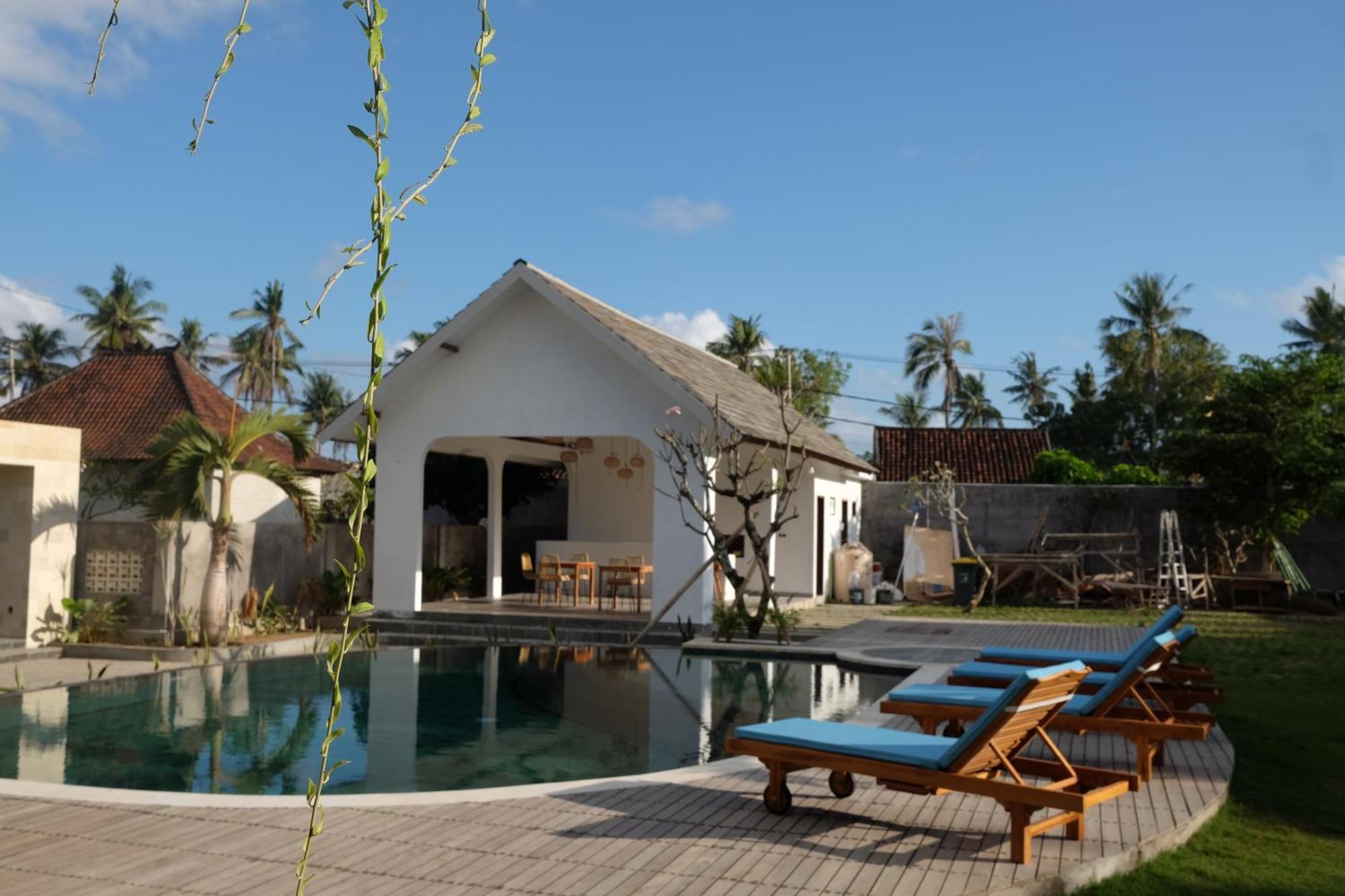 Dipenida Bali Hotel Batununggul Exterior foto